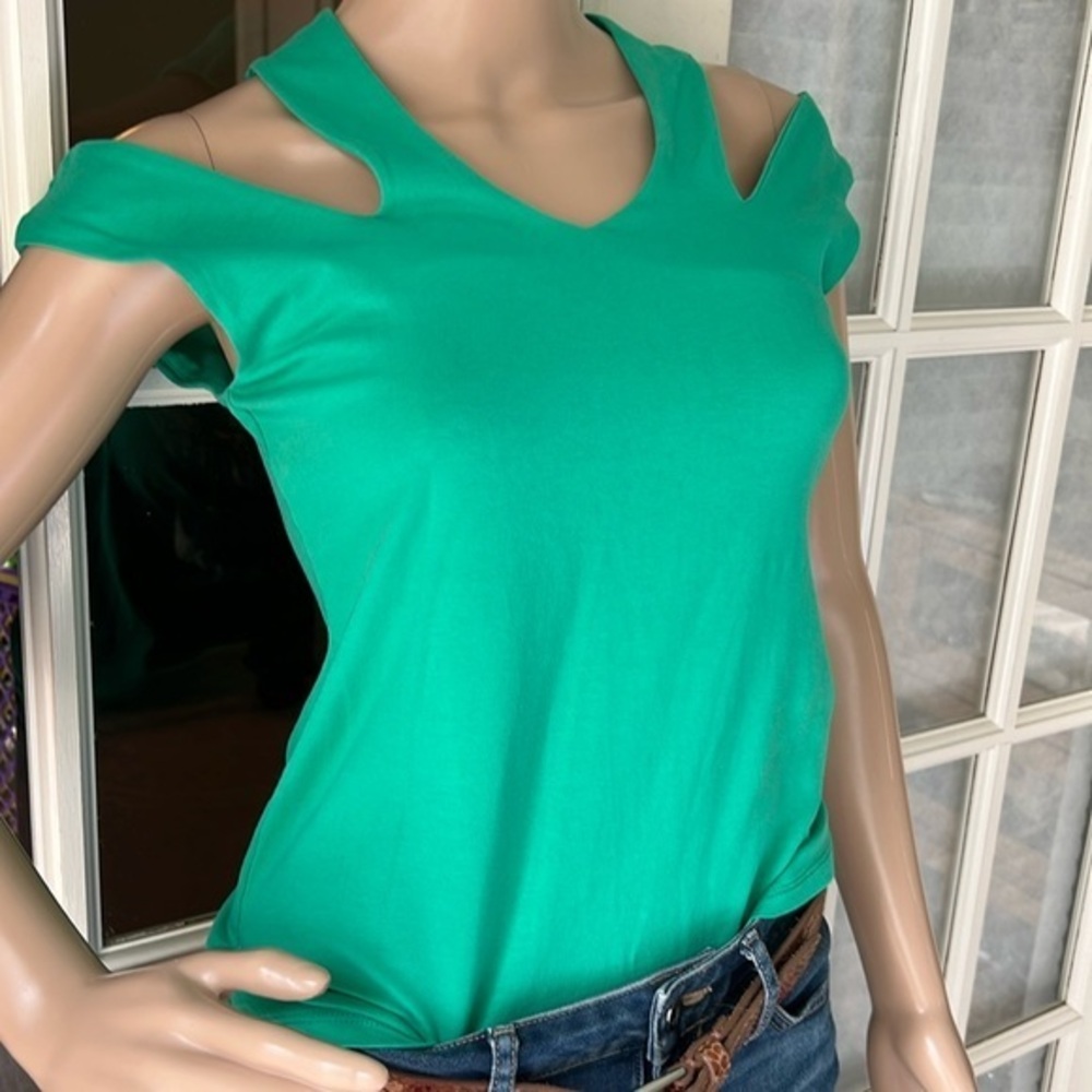 Boston proper like new cut out shoulder, sexy green stretch top